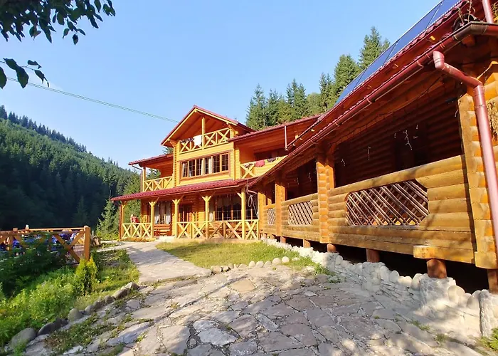 зірка міжгір'я Hotel
