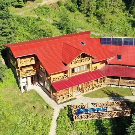 зірка міжгір'я Ξενοδοχείο *