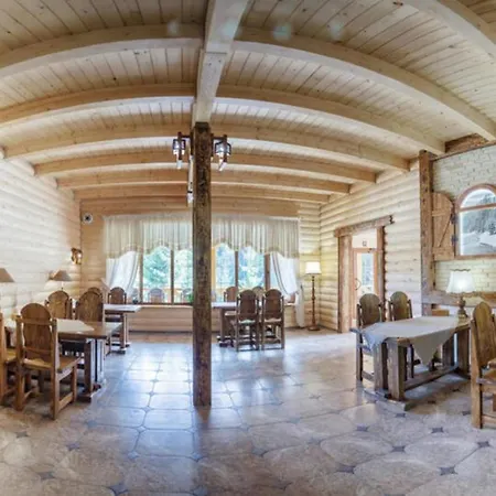 зірка міжгір'я Ξενοδοχείο *