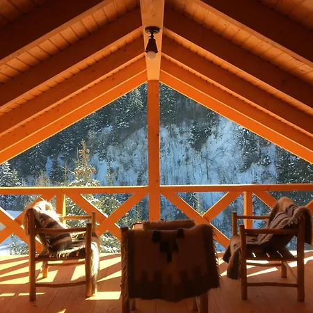 зірка міжгір'я Ξενοδοχείο *